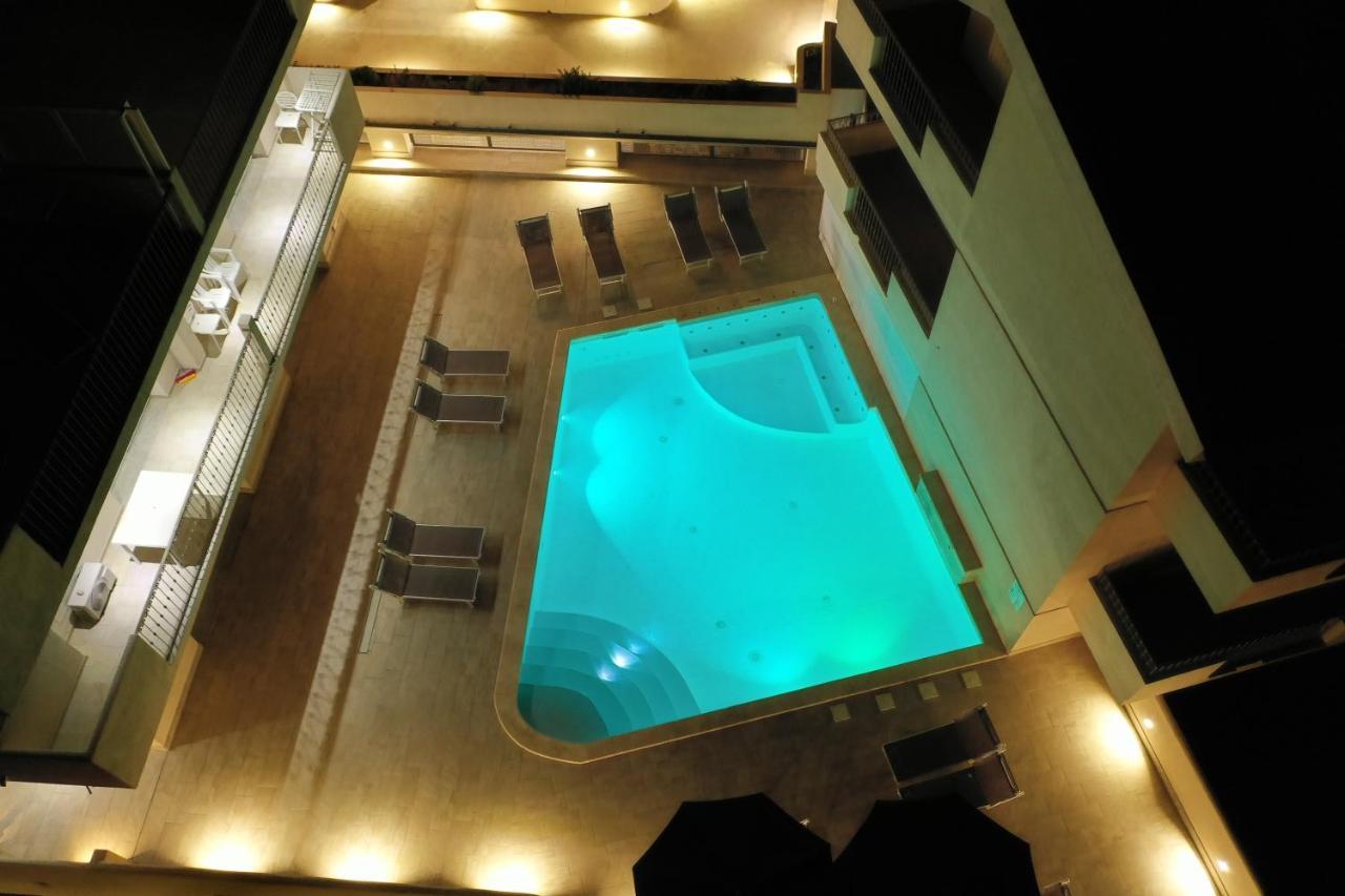 La Contessa Aparthotel Santa Teresa Gallura Exterior photo